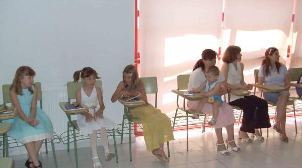 spania micii premianti ai primelor clase de romana