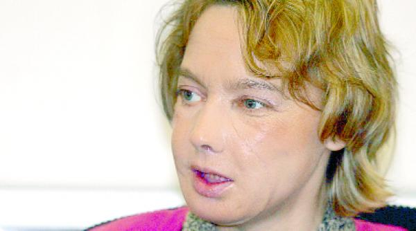 isabelle dinoire am revenit pe planeta oamenilor