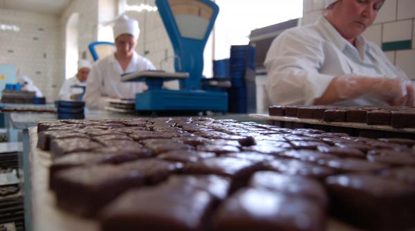 dincolo de cortina de ciocolata