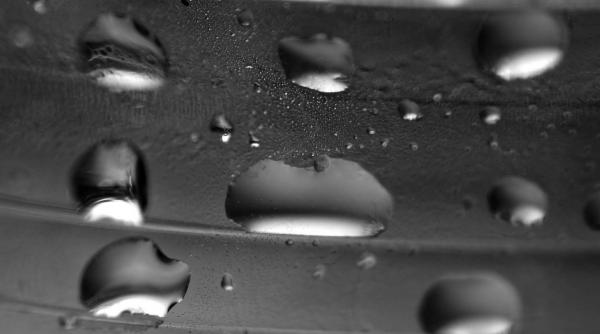 nanofibra invizibila pe materiale curate