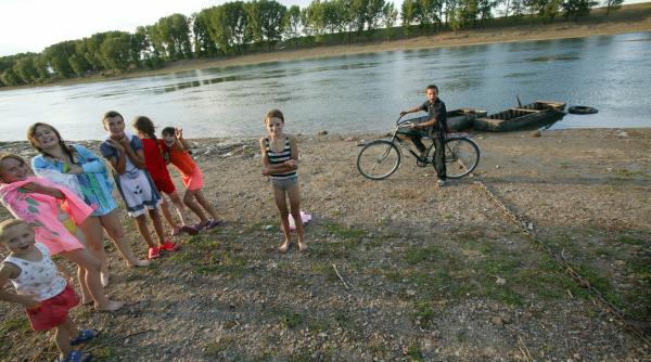 pe nistru in jos pe un mal frumosa 128 166