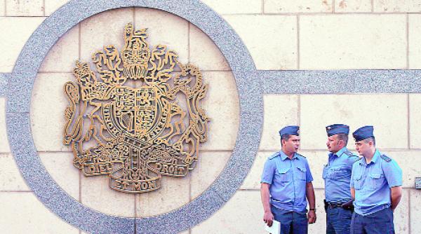 expulzari si bombardiere