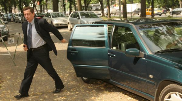 deturnare de fonduri