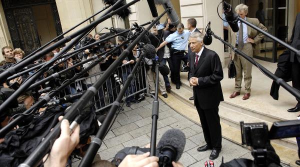 dominique de villepin a fost inculpat oficial