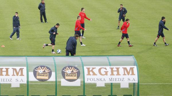 gica hagi debuteaza ca antrenor in europa