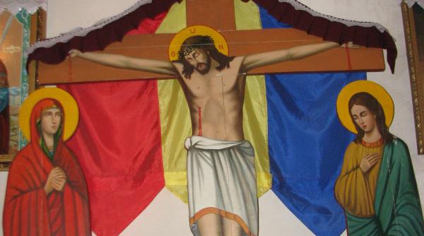 iisus rastignit pe tricolor