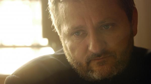 patrintele costel stoica sunt ostas disciplinat intr o armata