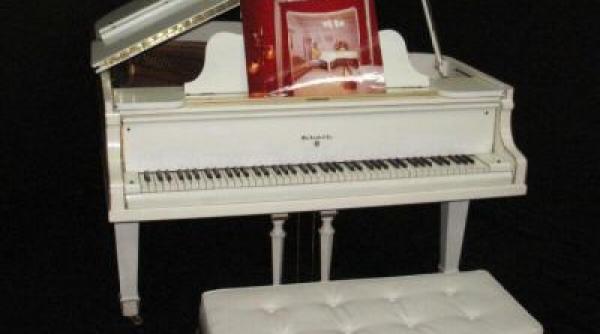 dati un ban pentru pian