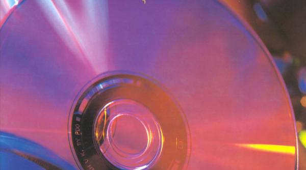 compact discul aniverseaza un sfert de secol