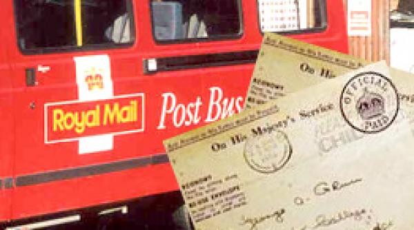 arestat pentru ca fura scrisorile reginei elisabeta a ii a