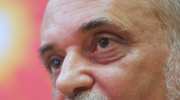 dinu patriciu vinde 75 din grupul rompetrol catre kazmunaigaz