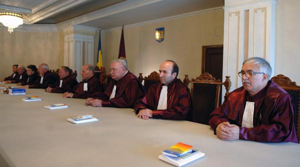 pnl si psd ataca puiul lui basescu