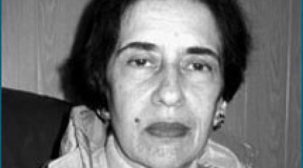 a murit nepoata lui stalin