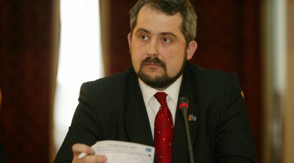 pc sustinere doar pe semnatura