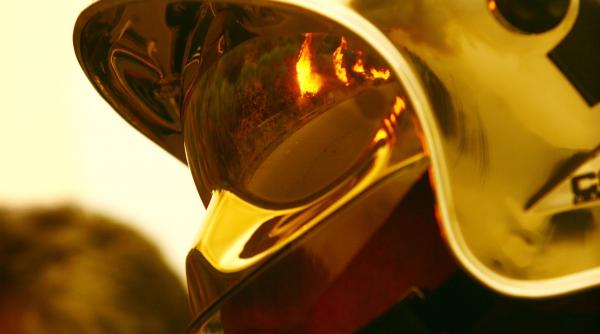 s au aprins politicienii