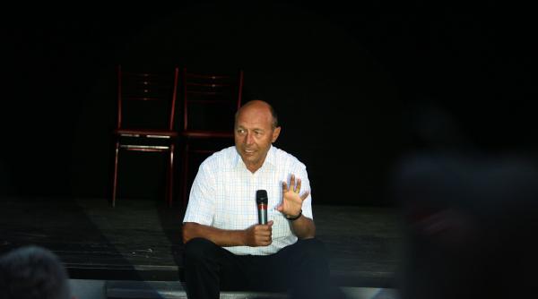 partidele nu l cred pe basescu