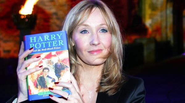 din nou la masa de lucru