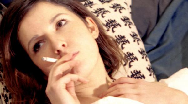 in genunchi in fata iubirii