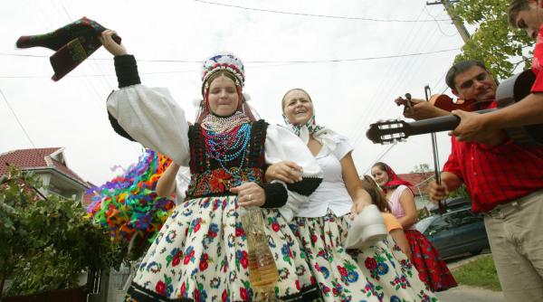 tapuriturile din sura