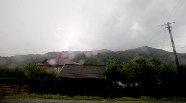 trei zile vijelioase