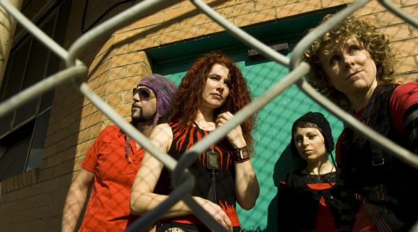 patru trupe la bucuresti