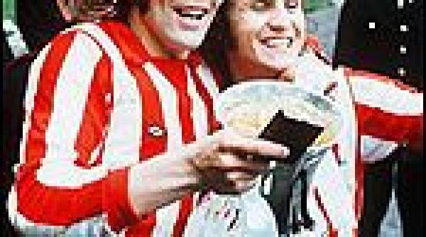 euro 2008 armenia fara selectioner ian porterfield a decedat