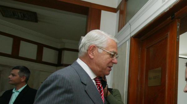 avioane pretul mic ramane criteriul achizitiilor