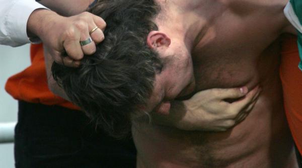 rugby doi ani de inchisoare pentru ca a furat doua bilete de meci