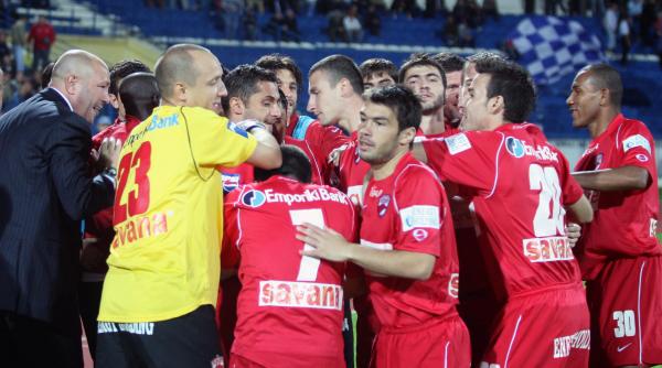 poli iasi dinamo 2 5 debut cu dreptul