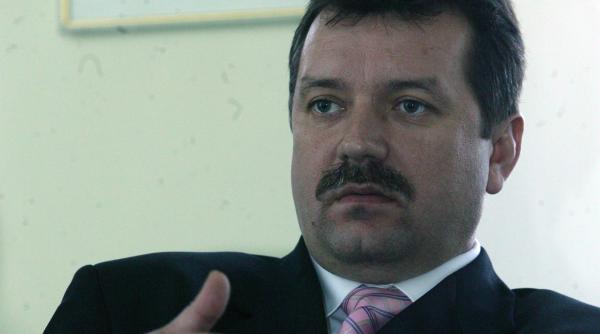 cnsas cononov a facut politie politica