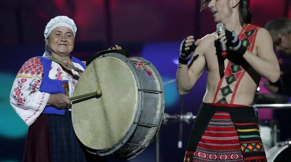 boonika isi ia masina sovietica