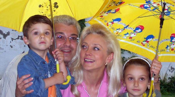 toata familia crisan pe album