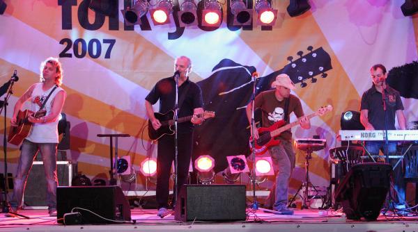 folkul are coro a na