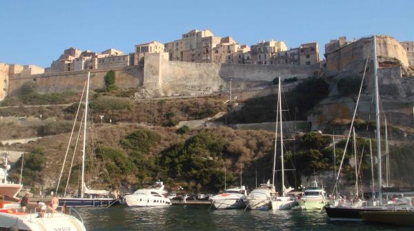 capitane destinatia corsica o minune