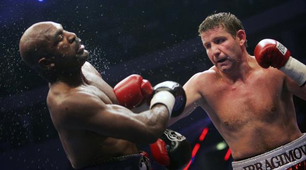 box bunicul evander holyfield invins greu de sultan ibragimov