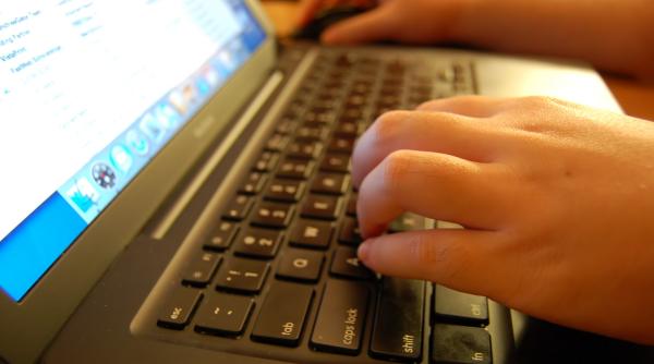 cv uri aiurea topul tampeniilor