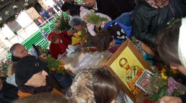 rugaciune si cantec la iasi