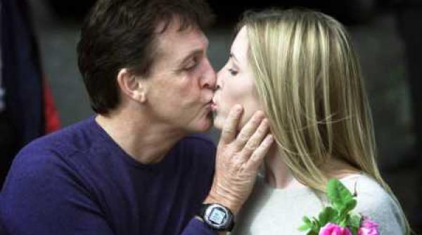 paul mccartney ofera un sac de bani pentru un a 128 158 da la divort