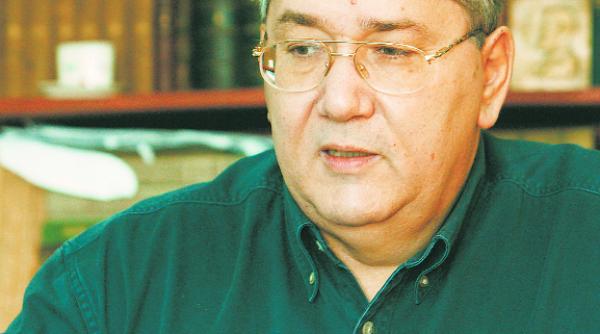 radu antal valentin isi vede de activitatea stiintifica