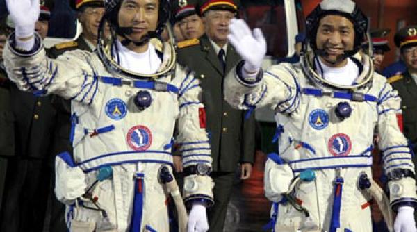 taikonautii isi deschid o filiala in spatiul extraterestru