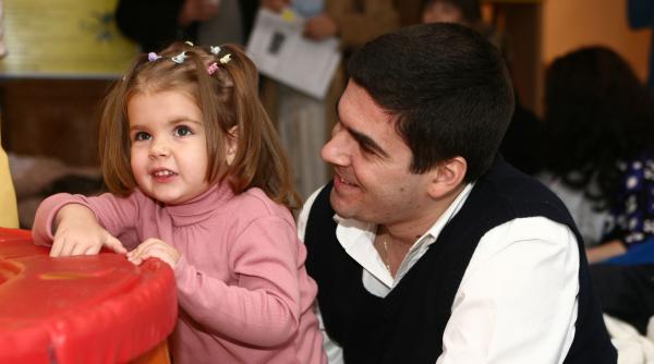 de mici copiii vedetelor specialisti in comunicare