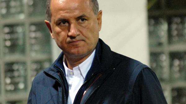 rapid copos si lupescu la cutite