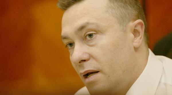 spartan intarzie la aterizare