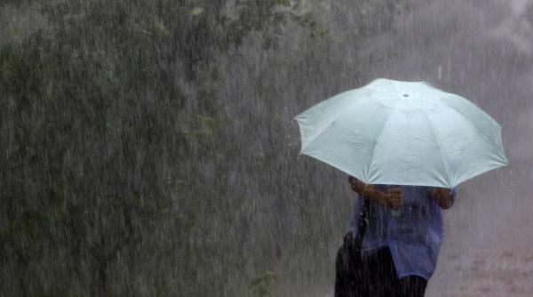 prognoza meteo sfarsit de saptamana rece si ploios