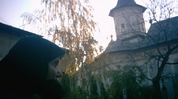 i se roaga si taranul si decanul