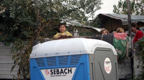 scuza tiganilor romanii ii oropsesc