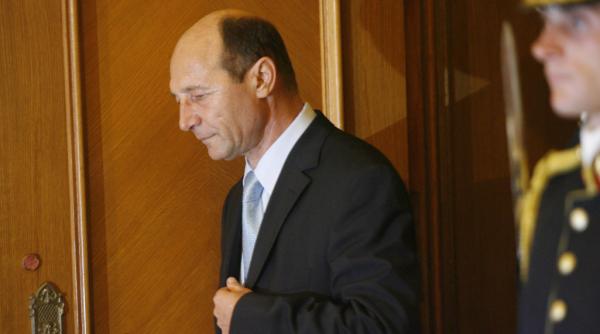 basescu se rafuieste cu toata lumea