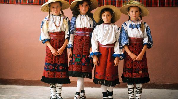 dragus satul care a nascut o biblioteca