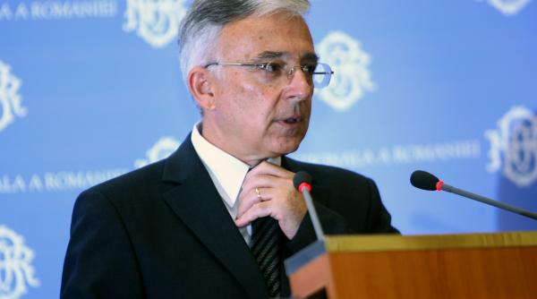 risc valutar mugur isarescu stati pe lei