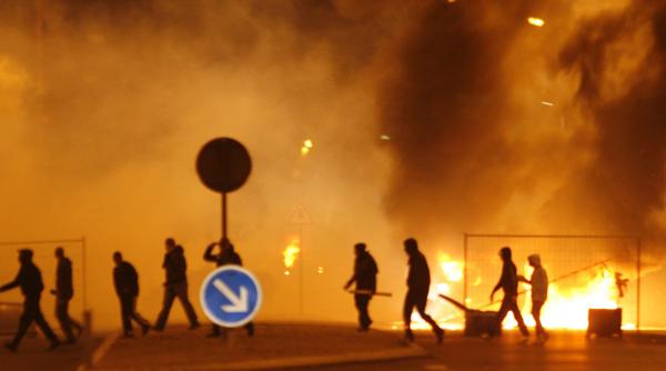 asalt la fortele de ordine